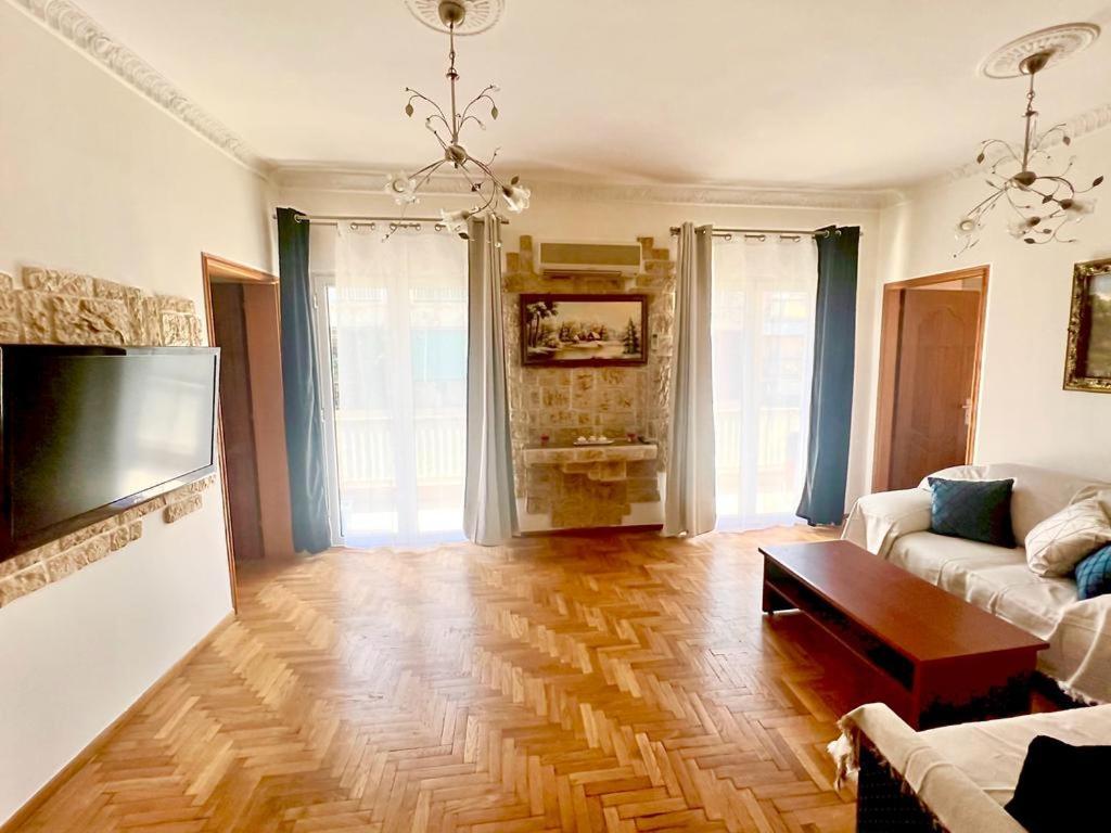 Neoclassical 2Bed In Kallimarmaro Athen Eksteriør billede